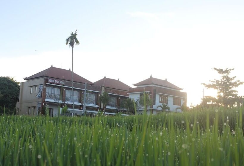 בית מלון כפרי Kubu Bali Suite Seminyak