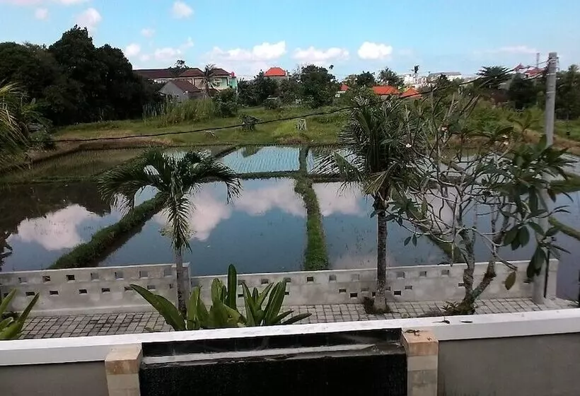 هتل Kubu Bali Suite Seminyak