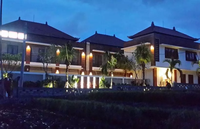 هتل Kubu Bali Suite Seminyak