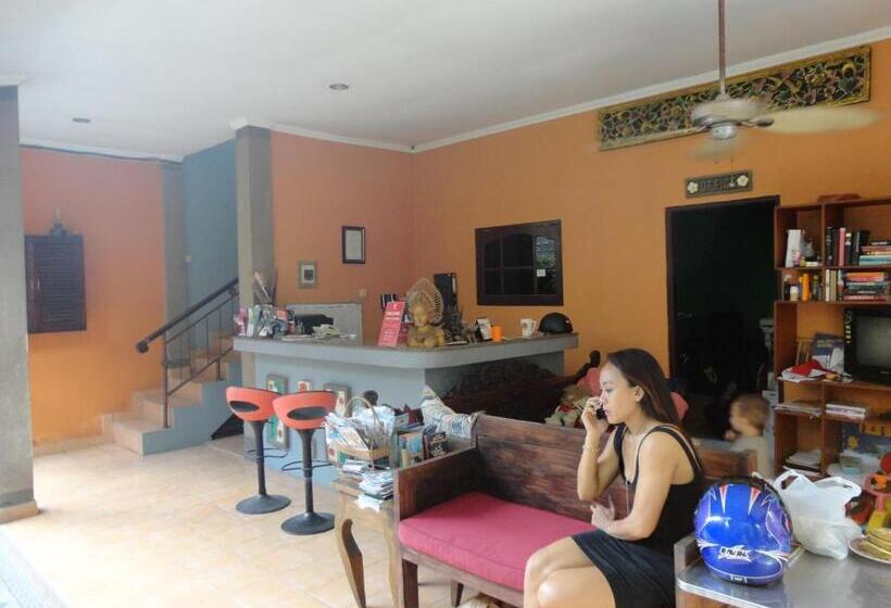 ホテル Meriki Apartment