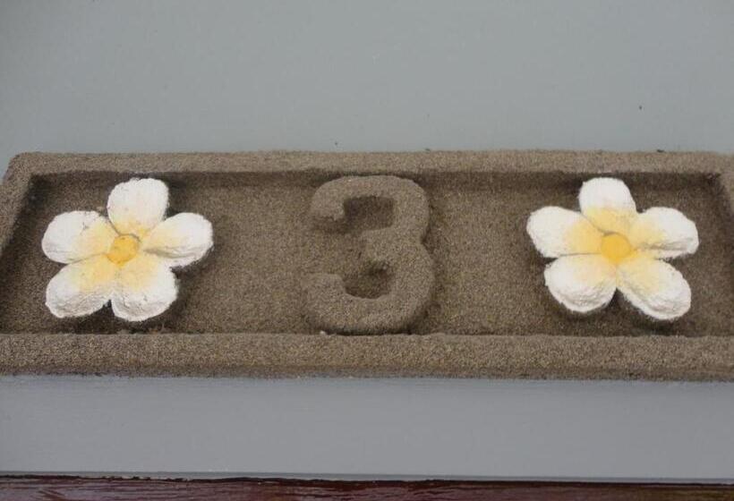 ホテル Meriki Apartment