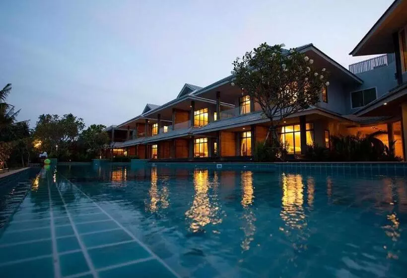 Na Tara Resort