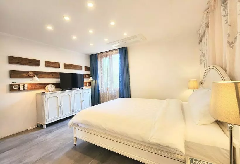 Palm Tree Villa