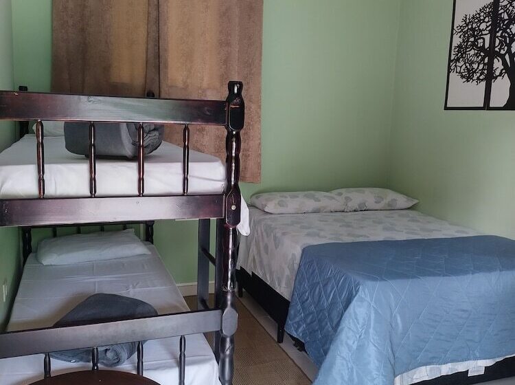 פונדק Pousada Da Serra