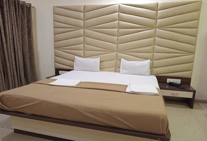 Hotel Apratim Lodging & Boarding