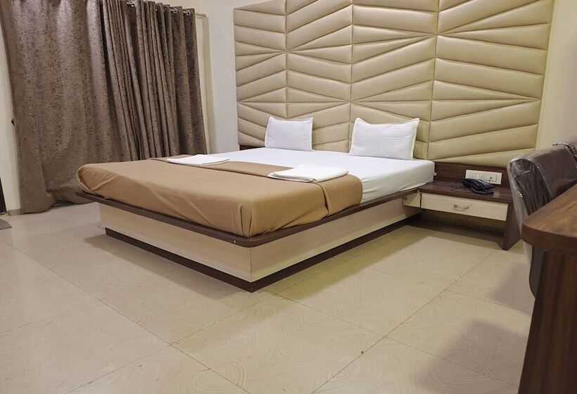 Hotel Apratim Lodging & Boarding