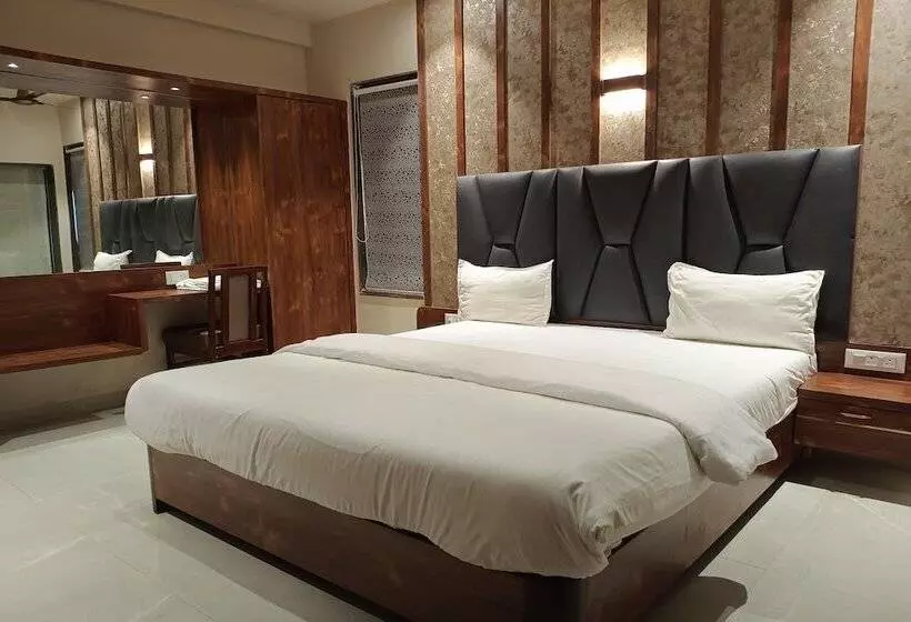 Hotelli Apratim Lodging & Boarding