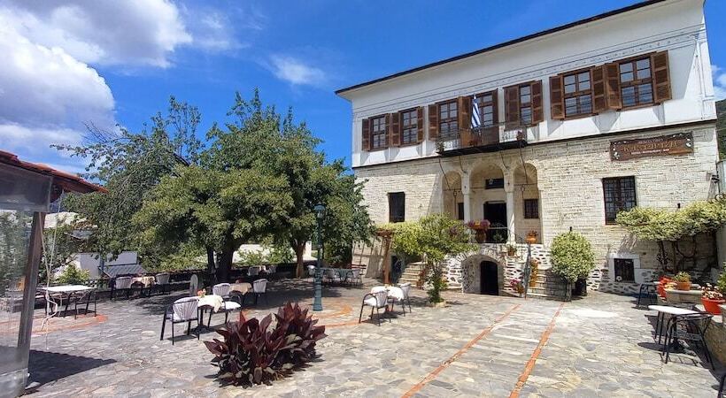 ホテル Archontiko Kantartzi