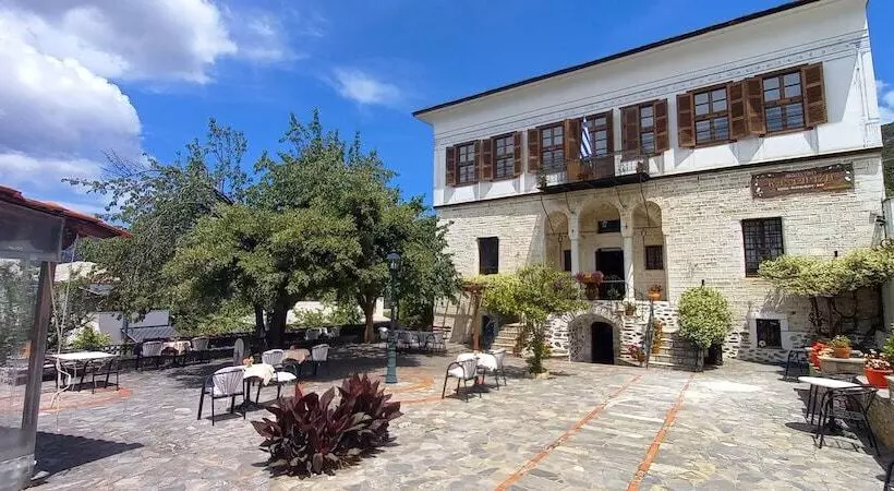 Hotelli Archontiko Kantartzi