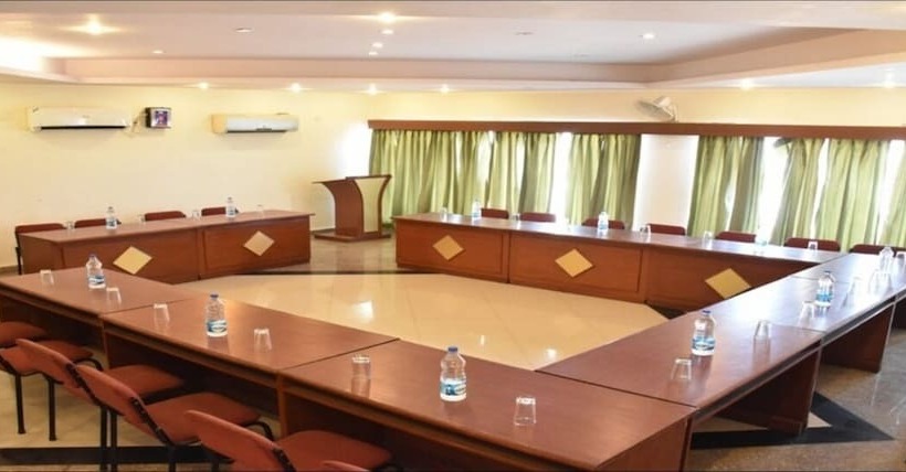 בית מלון כפרי Barbet Tourist Resort