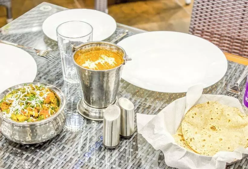 Zip By Spree Hotels Grand Legacy Prime