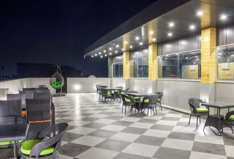 Zip By Spree Hotels Grand Legacy Prime