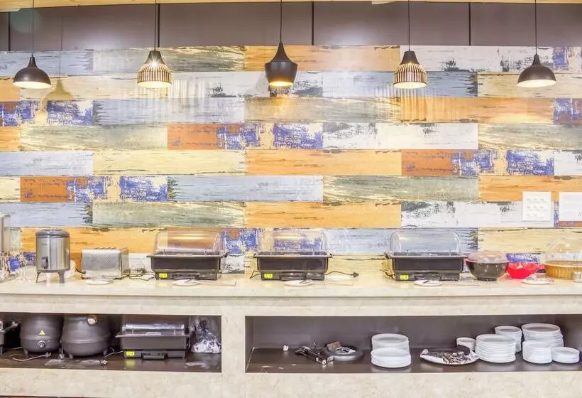 Zip By Spree Hotels Grand Legacy Prime