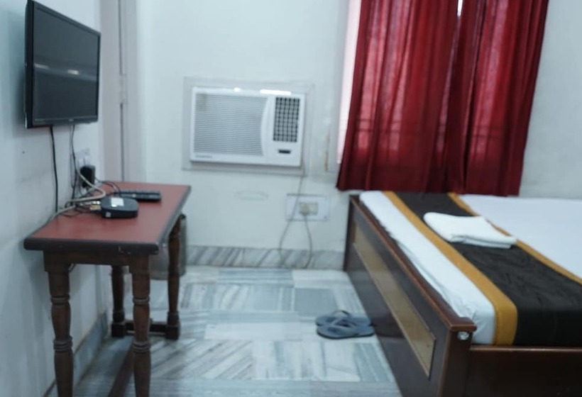 호텔 Midtown Chapra