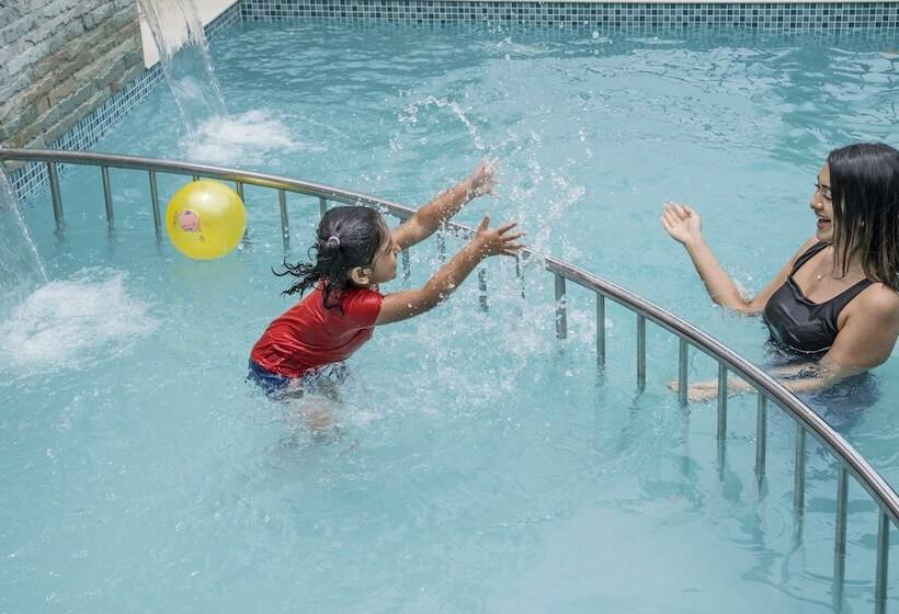 Hotel Wild Avenue Resort & Spa