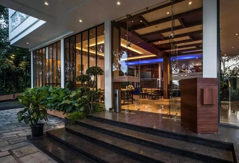 Hotelli Wild Avenue Resort & Spa