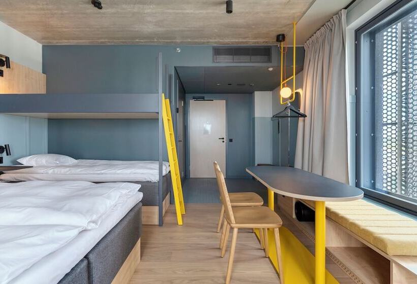 Comfort Hotel Helsinki Airport