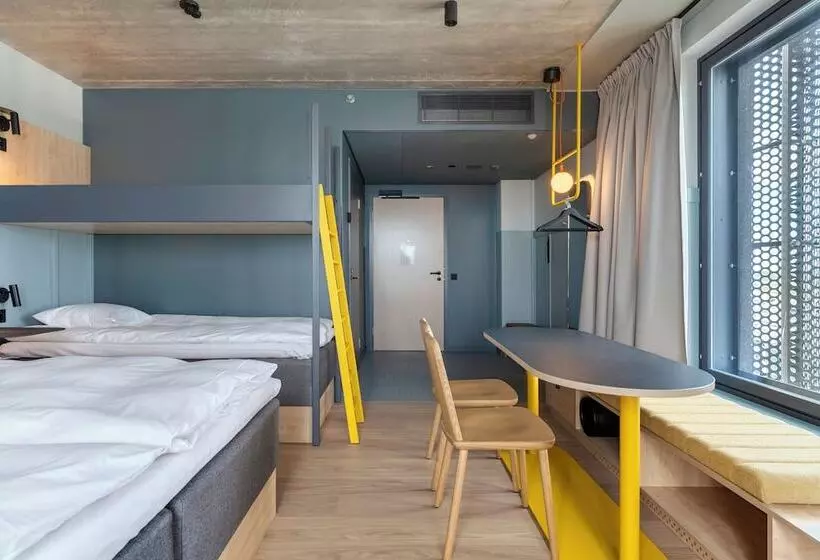 Comfort Hotel Helsinki Airport