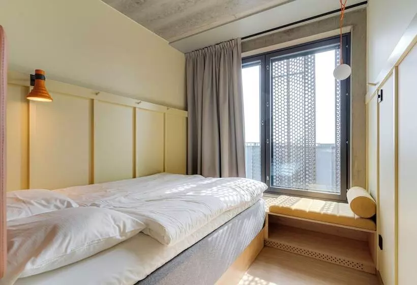 Comfort Hotel Helsinki Airport