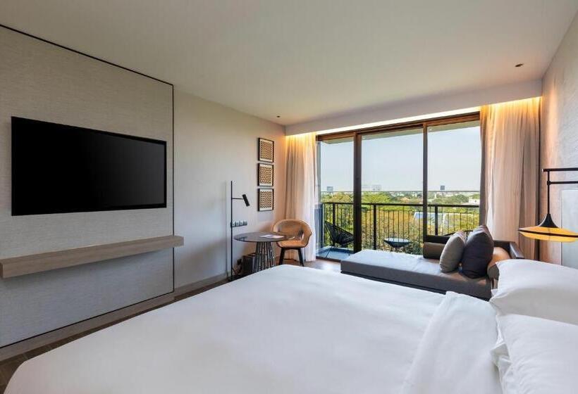 Courtyard By Marriott Bangkok Suvarnabhumi Airport