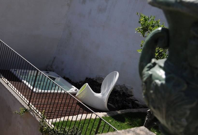 تختخواب و صبحانه Iblainsuite