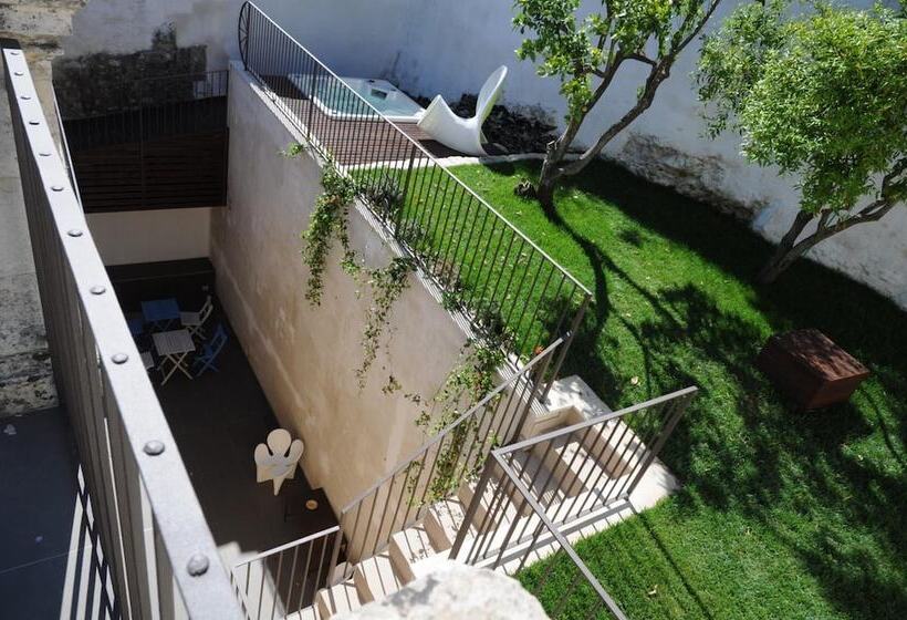 تختخواب و صبحانه Iblainsuite