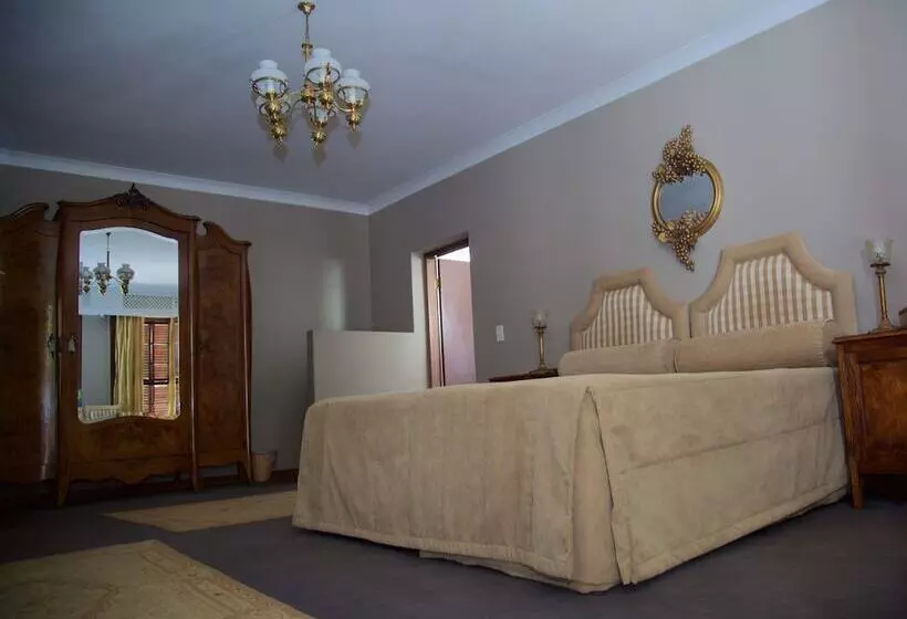 Hotelli Leeuwenhof Country Lodge & Garden Spa