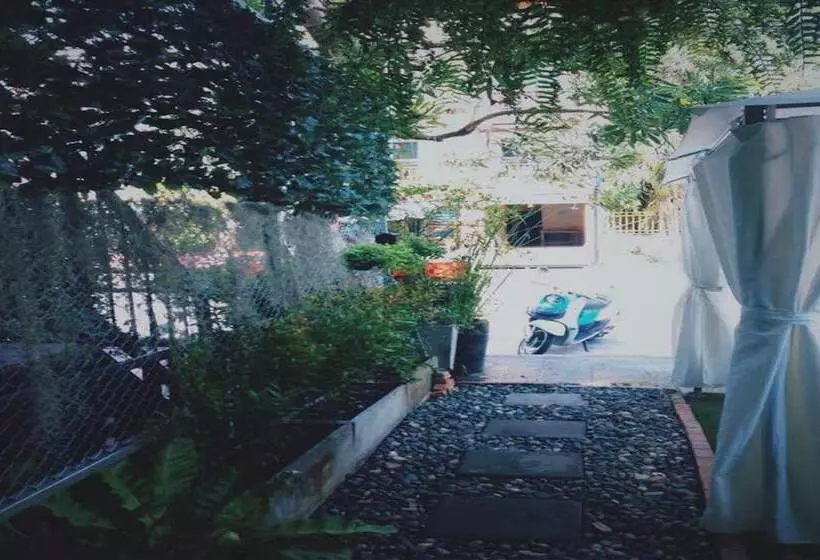 Must Room Hua Hin 51   Hostel