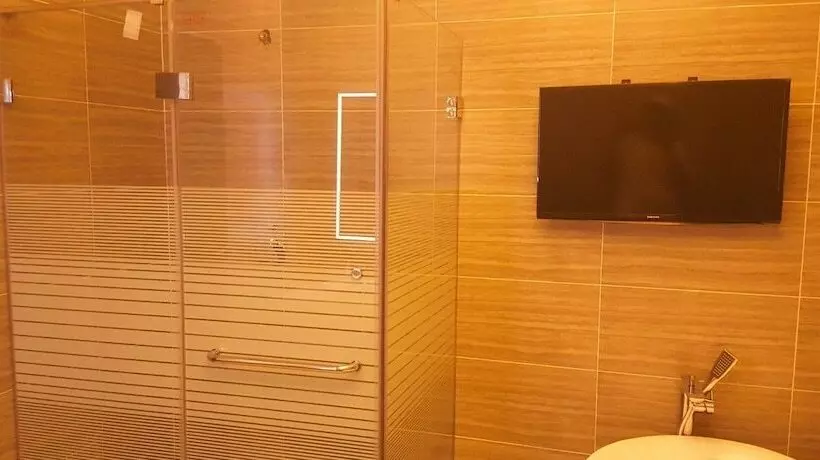 پانسیون Staywell Hotels