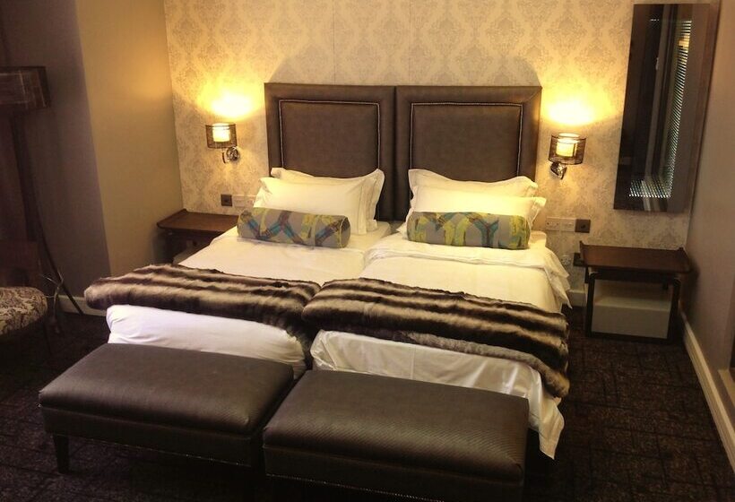 پانسیون Staywell Hotels