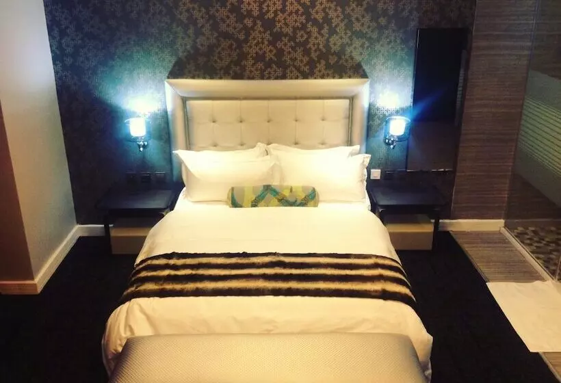 پانسیون Staywell Hotels