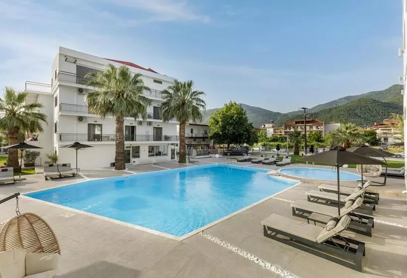 Stavros Beach