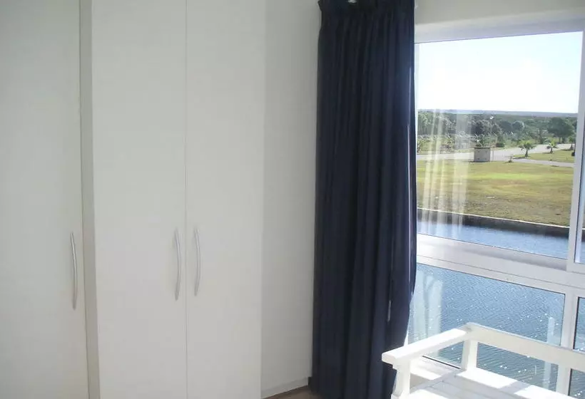 Waterside Living Nautilus 01