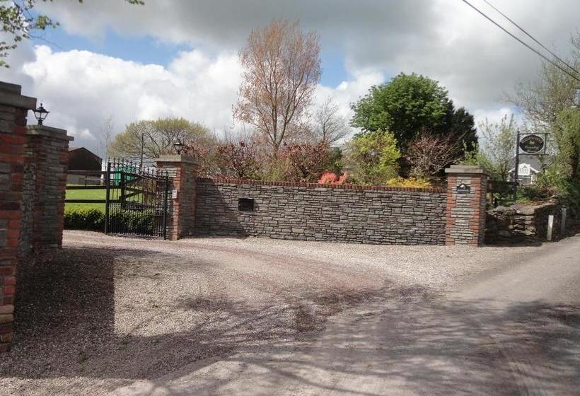 مبيت وإفطار Westwood Country House