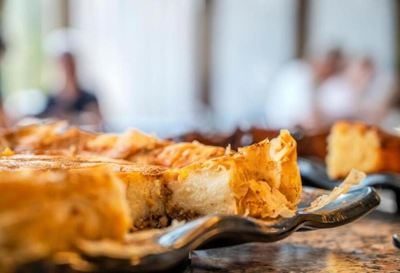 Dionysos Hotel & Suites