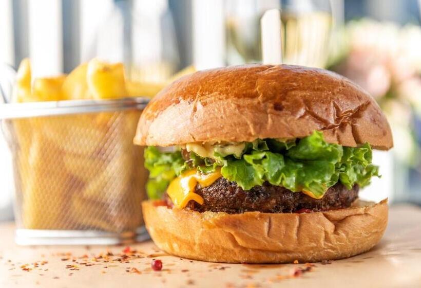 Dionysos Hotel & Suites