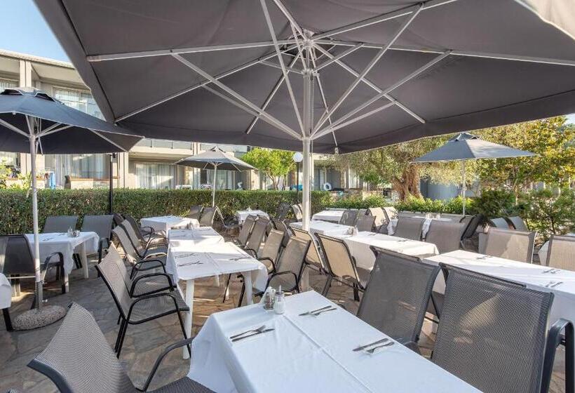 Dionysos Hotel & Suites