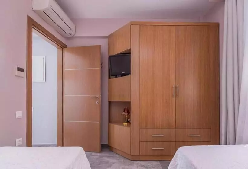 Dionysos Hotel & Suites