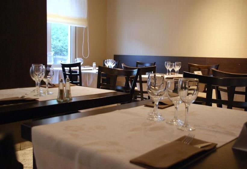 Отель Charly's Gare