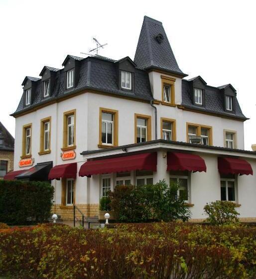 Отель Charly's Gare