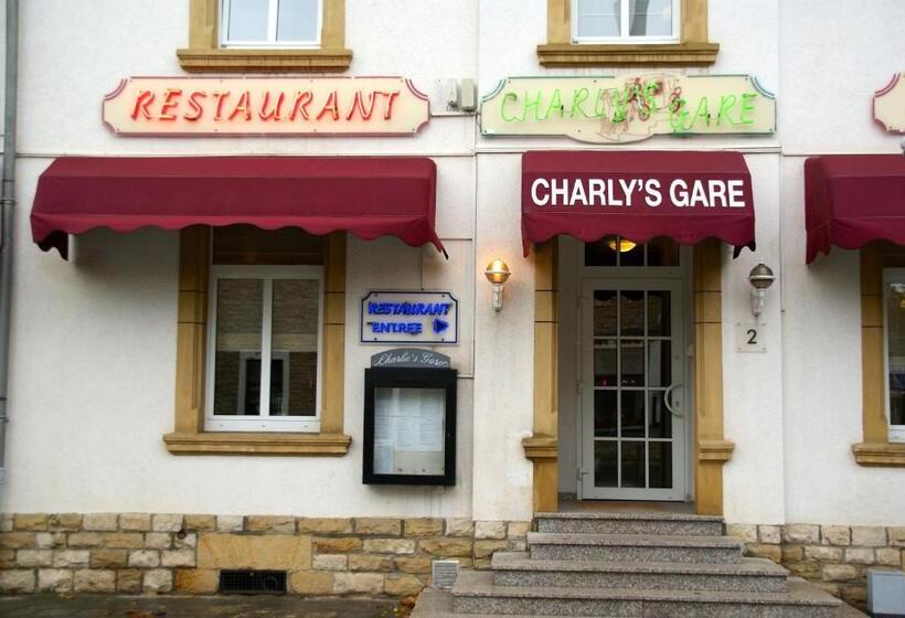 Отель Charly's Gare