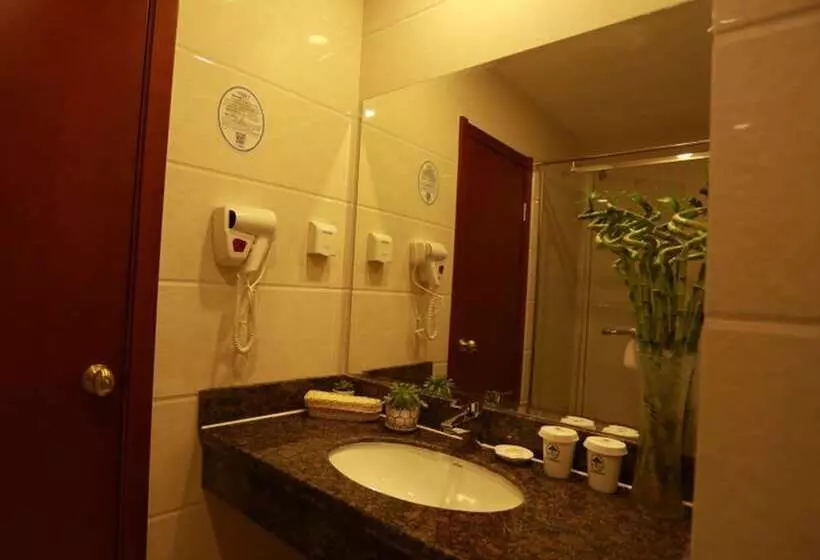 Hotelli Greentree Inn Shandong Yantai Fushan District Yongda Street Express