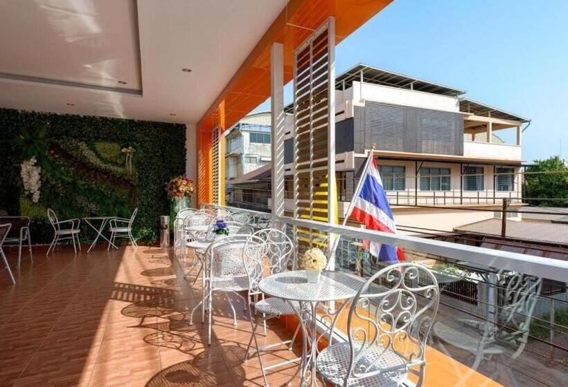 Отель Klang Muang @ Nongkhai