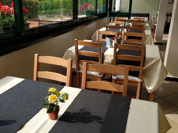 Отель Santa Vittoria Camping