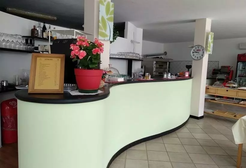 هتل Santa Vittoria Camping