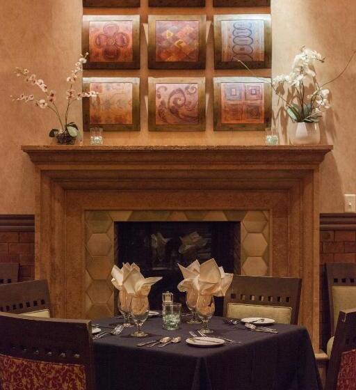 ホテル Three Rivers Casino Resort