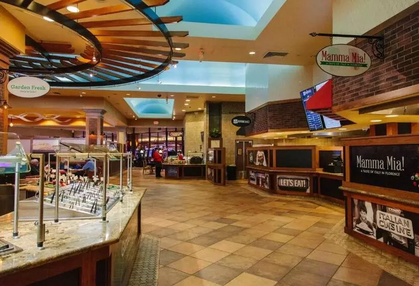 Hotelli Three Rivers Casino Resort