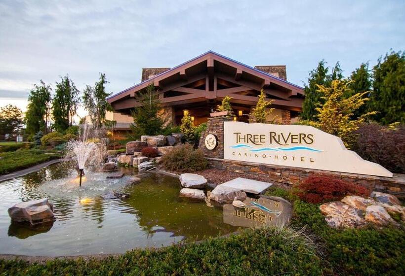 ホテル Three Rivers Casino Resort
