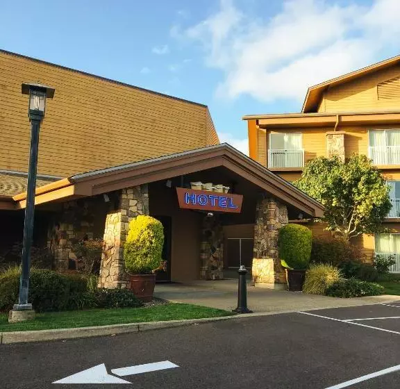 Hotelli Three Rivers Casino Resort