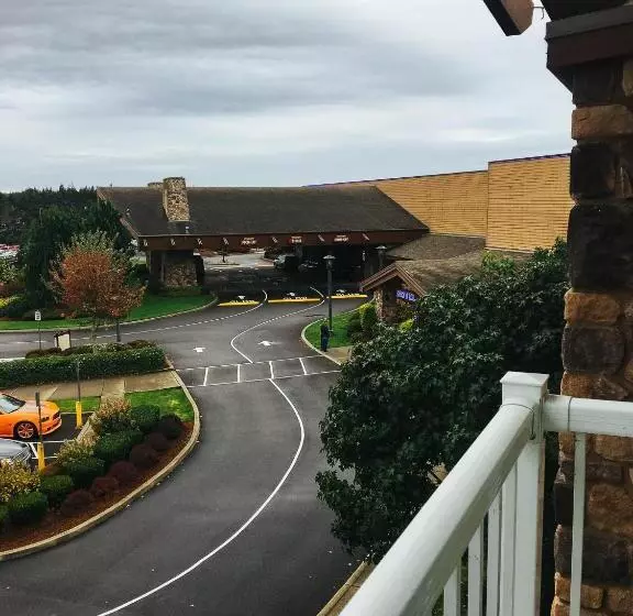 Hotelli Three Rivers Casino Resort